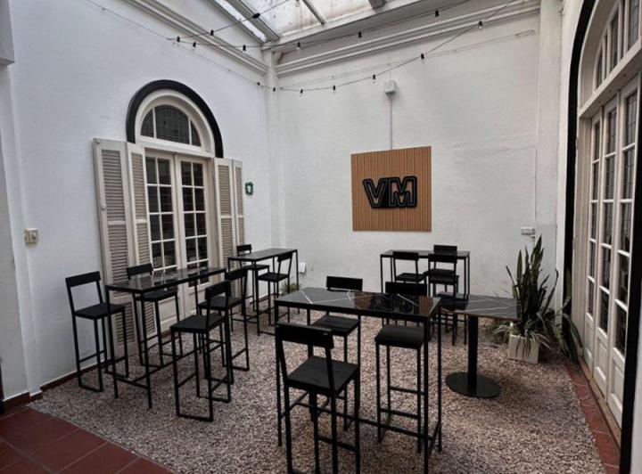 CASA 8 AMBIENTES EN VENTA EN FLORES 4