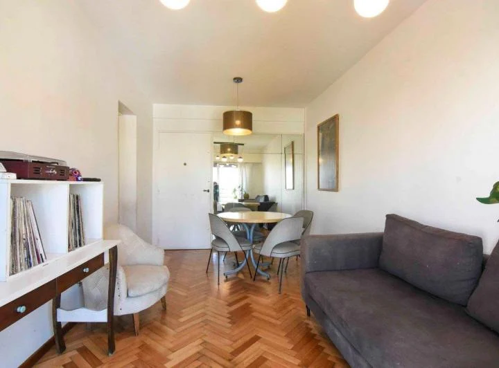Venta 4 Amb luminoso Balcón piso alto-Villa Crespo 1