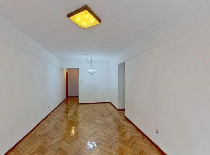 Alquiler departamento 3 Amb c/dep, patio y balcón. 2