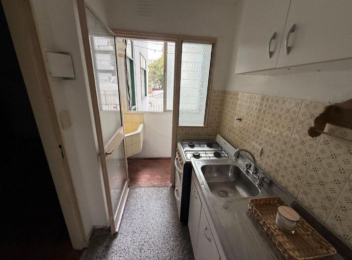 DEPARTAMENTO 2 AMBIENTES EN ALQUILER EN CABALLITO 5