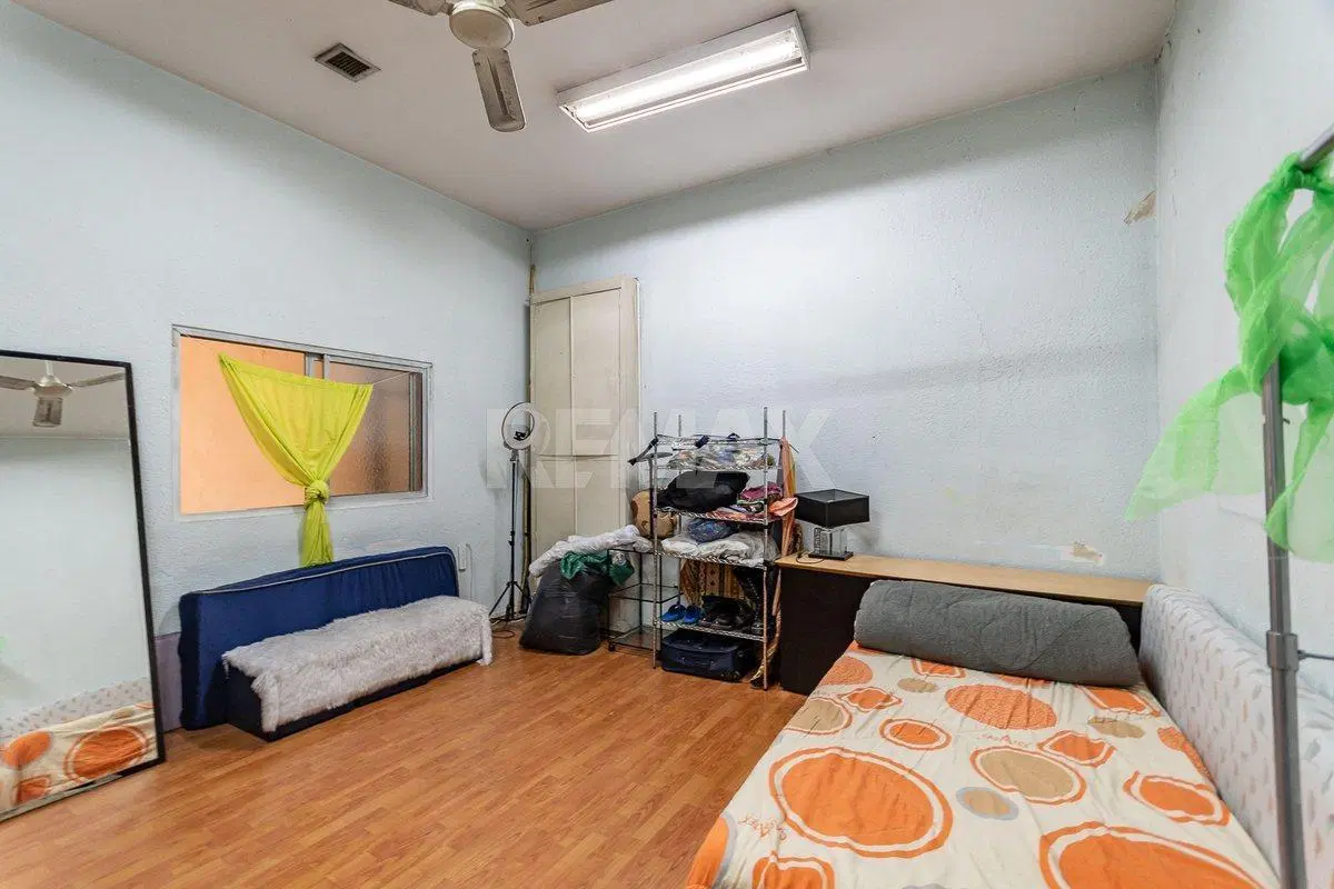 departamento 5 ambientes a refaccionar / Centro 5