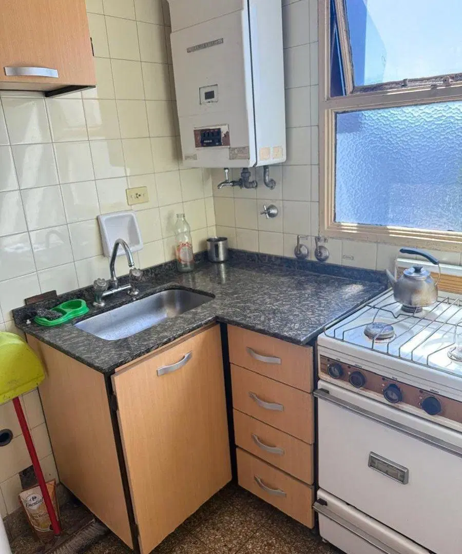 Venta Monoambiente cocina separada en Caballito 5