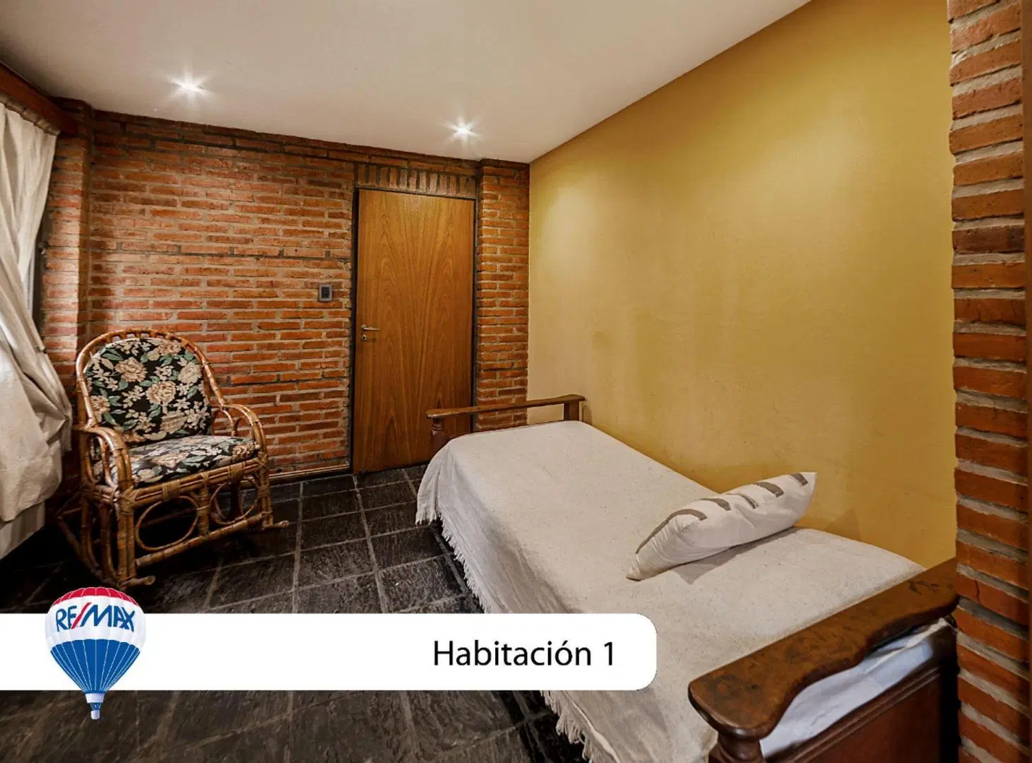 VENTA CASA 7AMB. MASCHWITZ , LOS NARANJOS PILETA 4