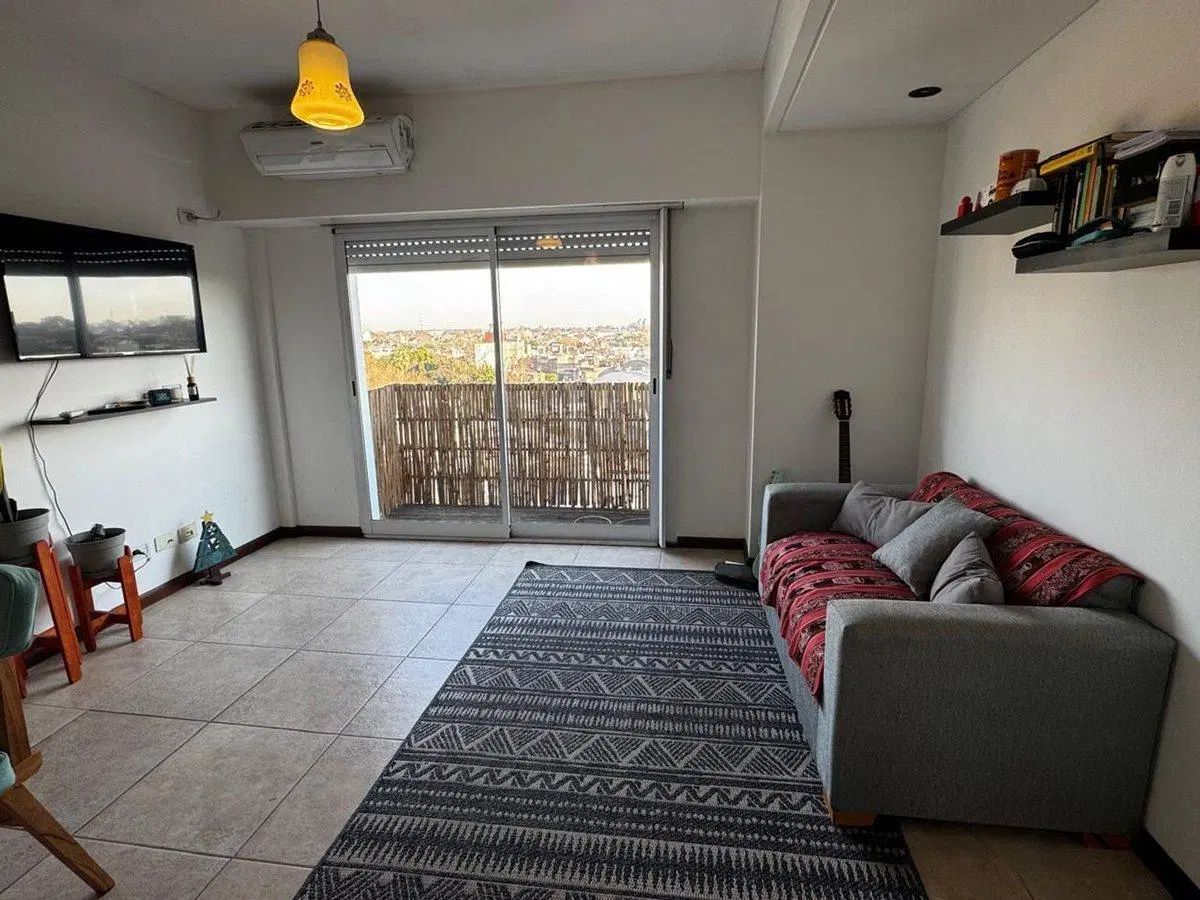 Venta depto 2 ambientes con cochera - Saenz Peña 4