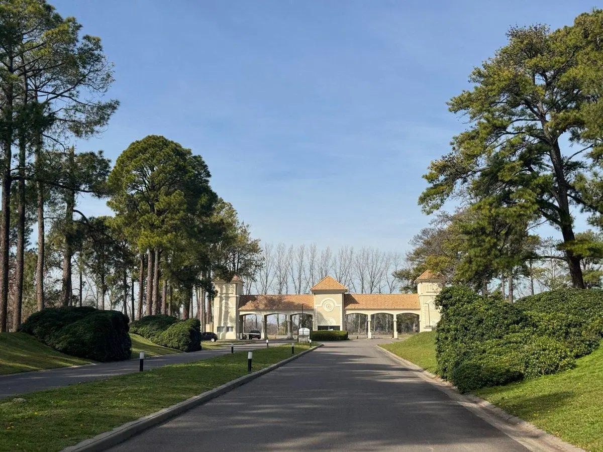 VENTA LOTE 1505m" PINARES GOLF  COUNTRY  CLUB 3