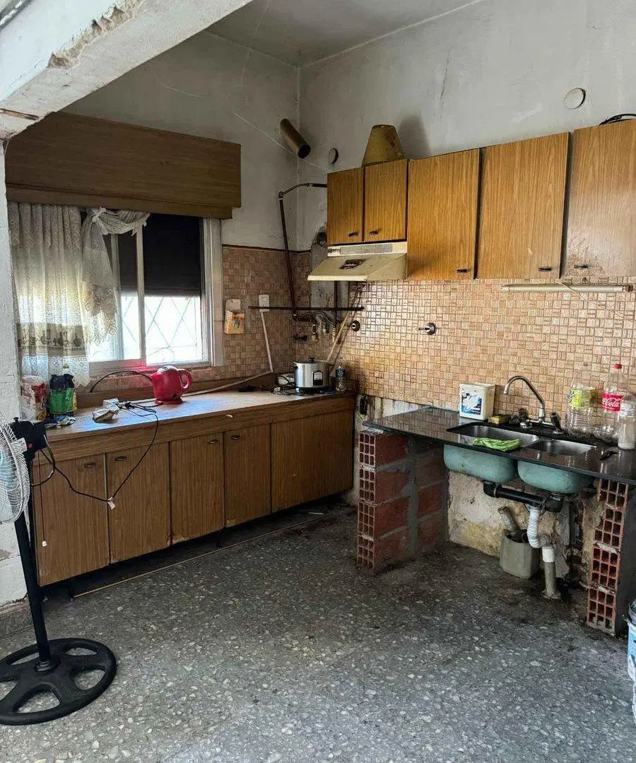 CASA  REFACCIONAR en LOTE 296 M2 3