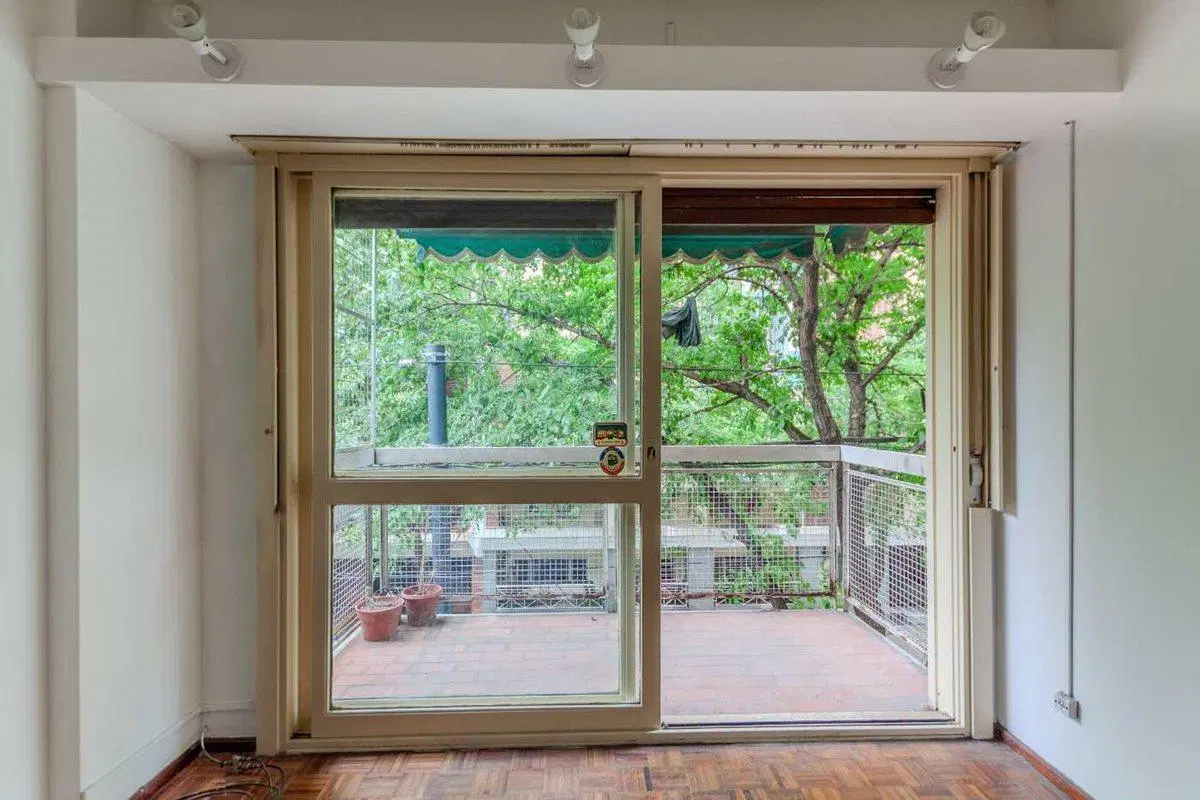 Venta Depto. 2 Amb, c/ balcón Balvanera 5