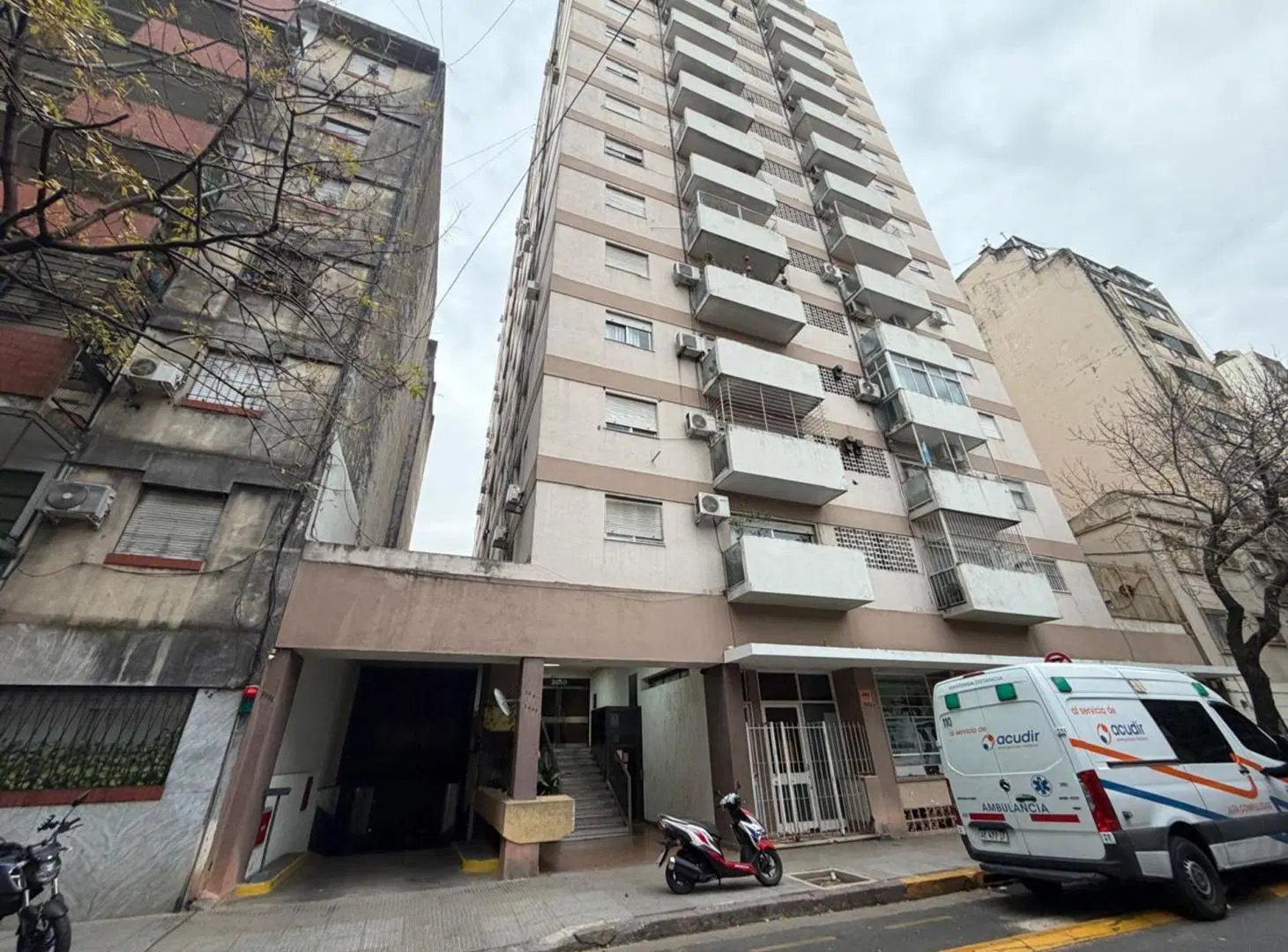 VENTA DEPARTAMENTO ALMAGRO 3 AMBIENTES CON BALCON 4