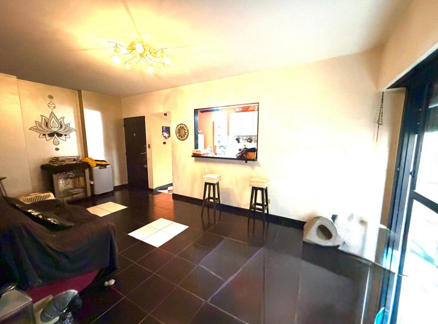 VENTA DEPARTAMENTO ALMAGRO 3 AMBIENTES CON BALCON