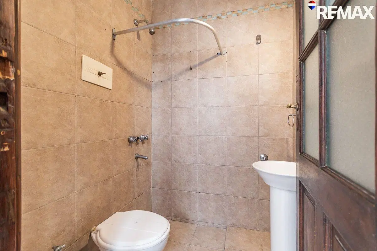 VENTA PH 2 AMB con Patio en BARRACAS 4