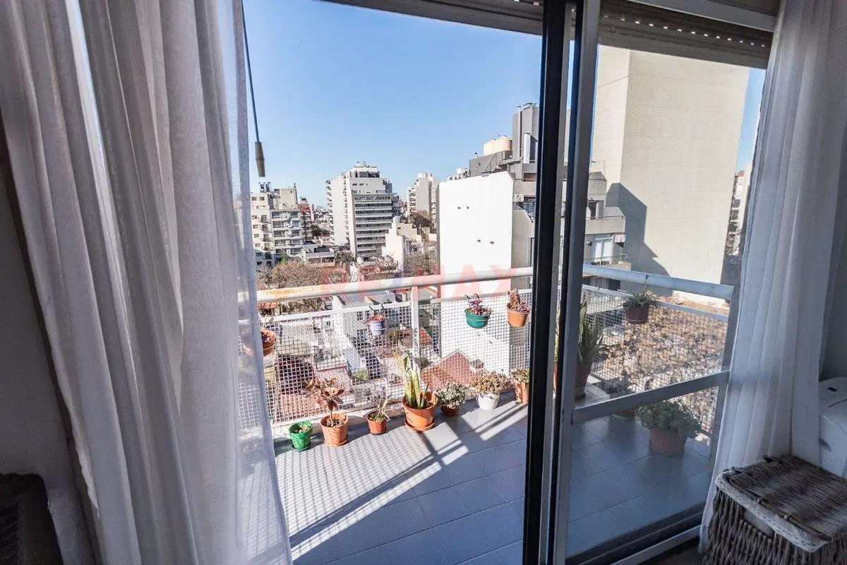 MONOAMBIENTE DIVISIBLE EN VENTA BALCON V. URQUIZA 5
