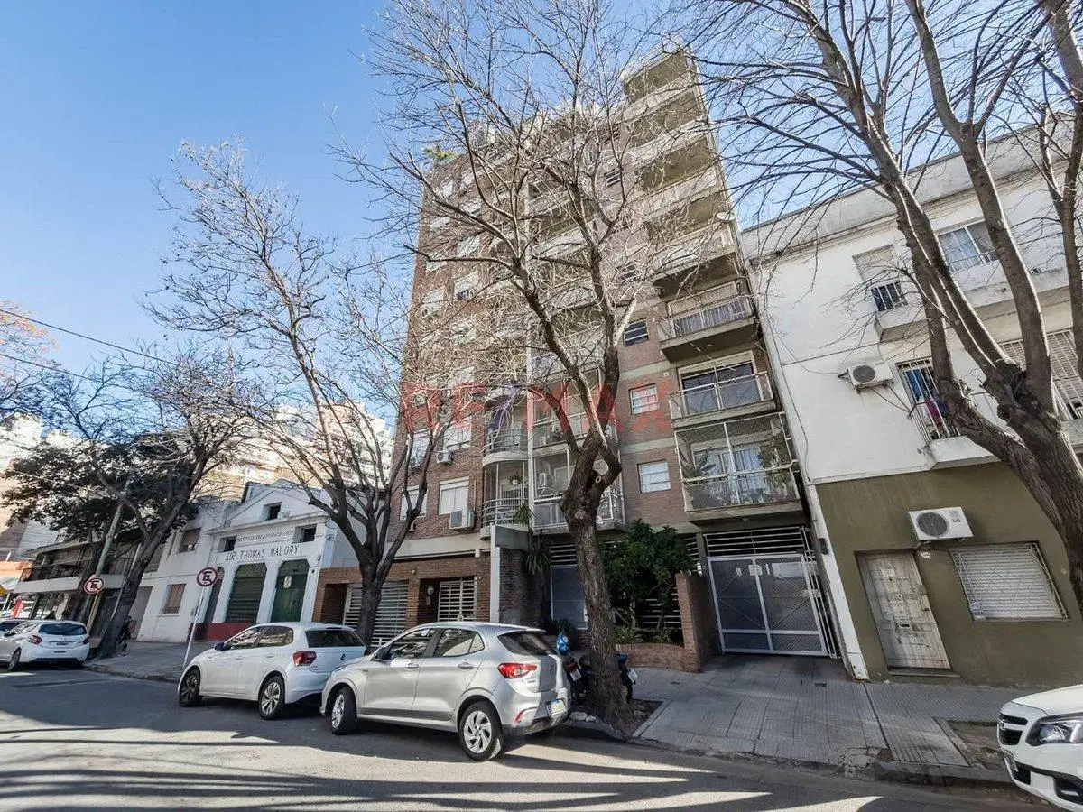 MONOAMBIENTE DIVISIBLE EN VENTA BALCON V. URQUIZA 3