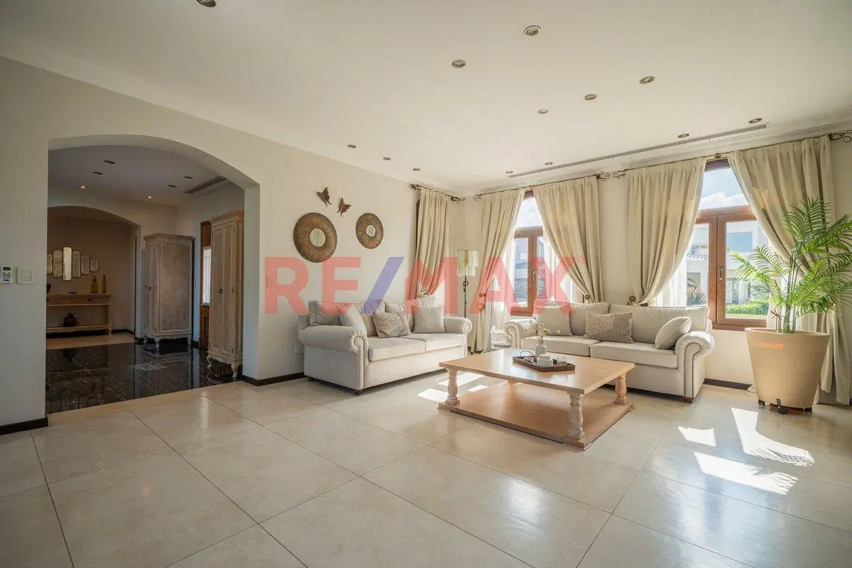 VENTA CASA 6 AMBIENTES DOBLE LOTE SAINT THOMAS 5