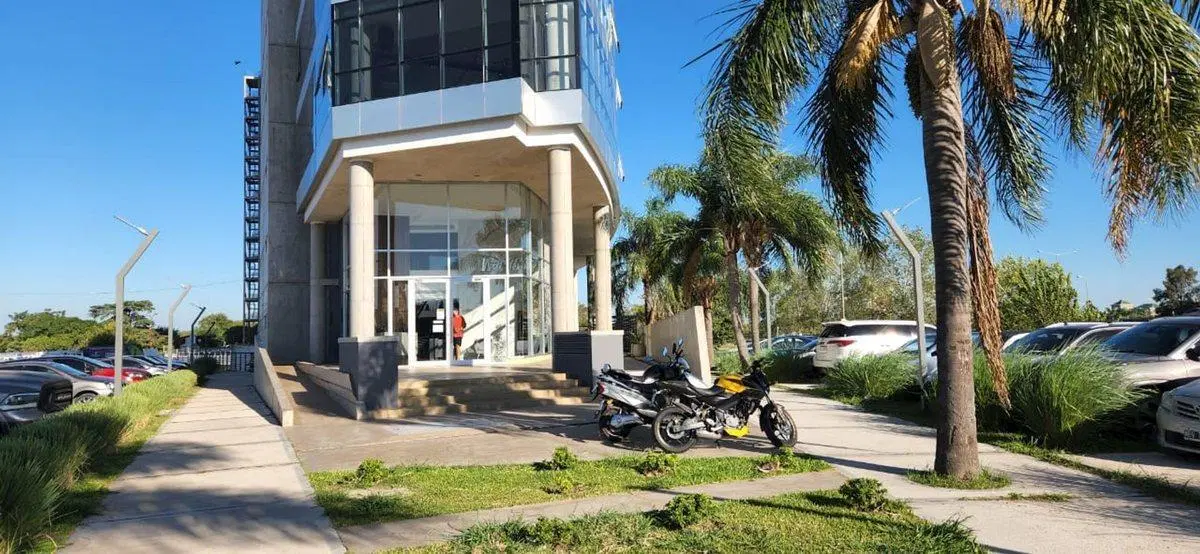 EN ALQUILER OFICINA KM 49.5 COLEC PANAM, ESCOBAR 5