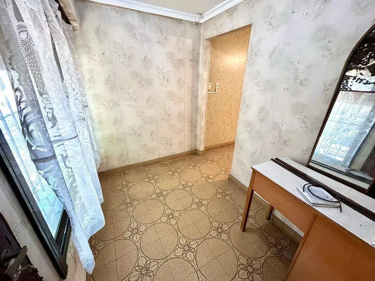 VENTA CASA PQUE. AVELLANEDA COCHERA PATIO TERRAZA 4