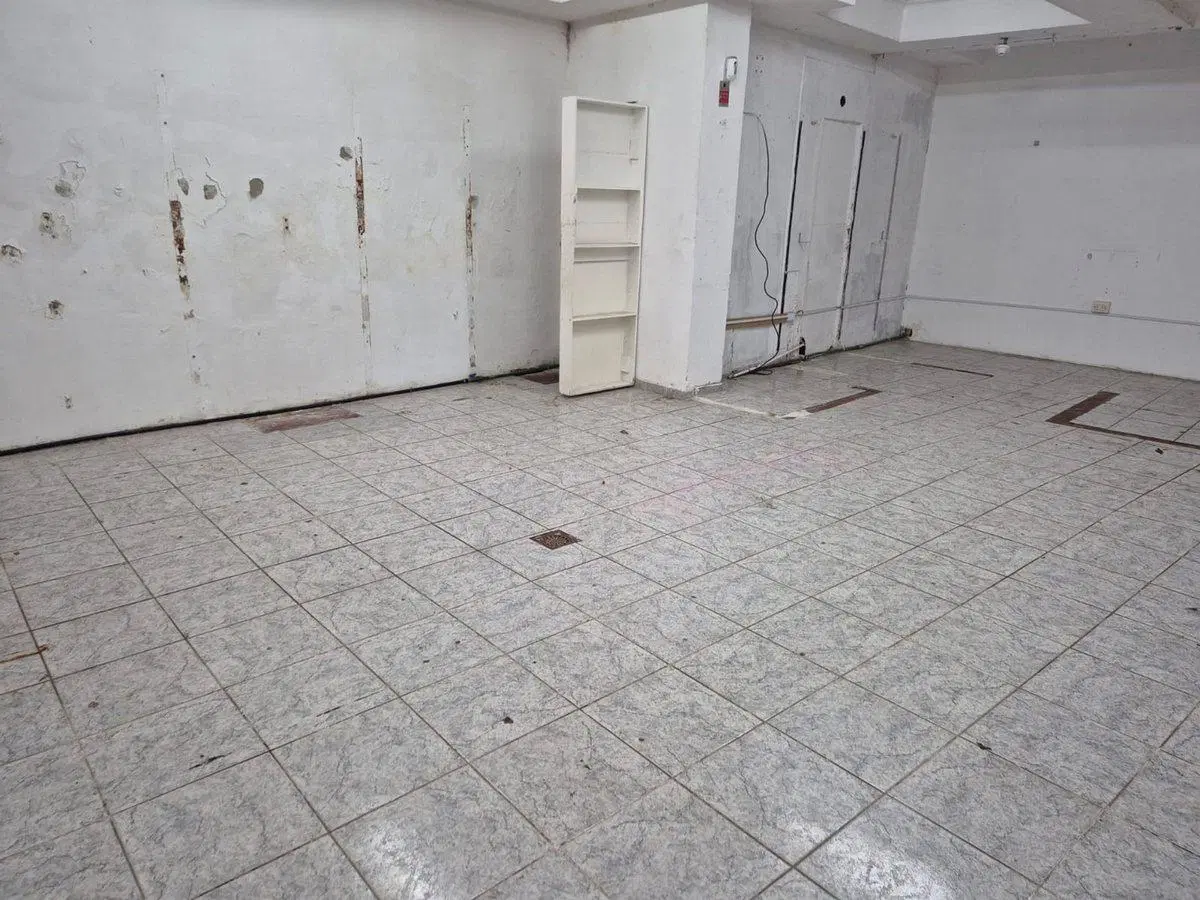 VENTA LOCAL COMERCIAL A LA CALLE - SAN TELMO 3
