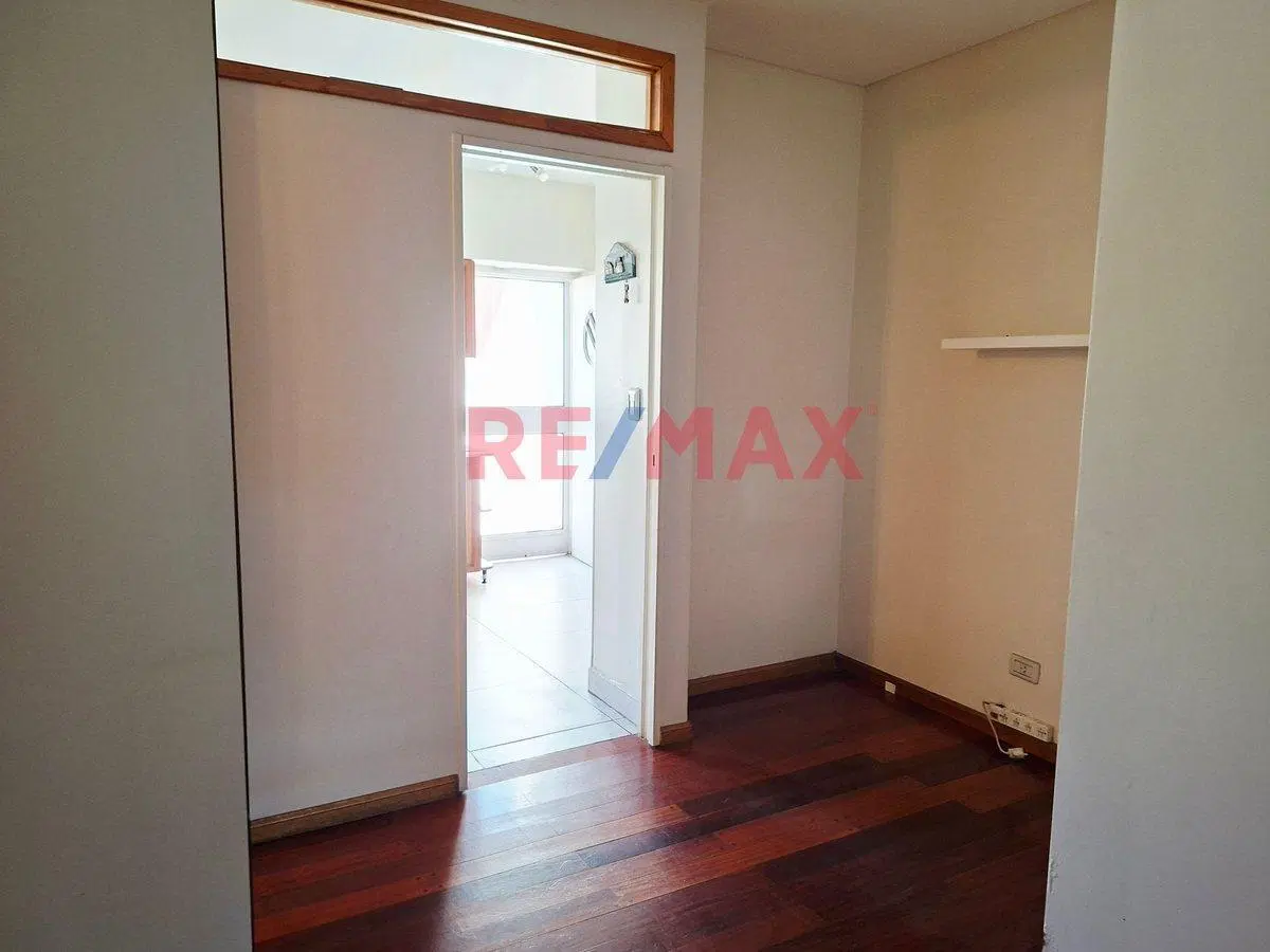 VENTA DUPLEX  CON JARDIN COCHERA  - P. AVELLANEDA 3