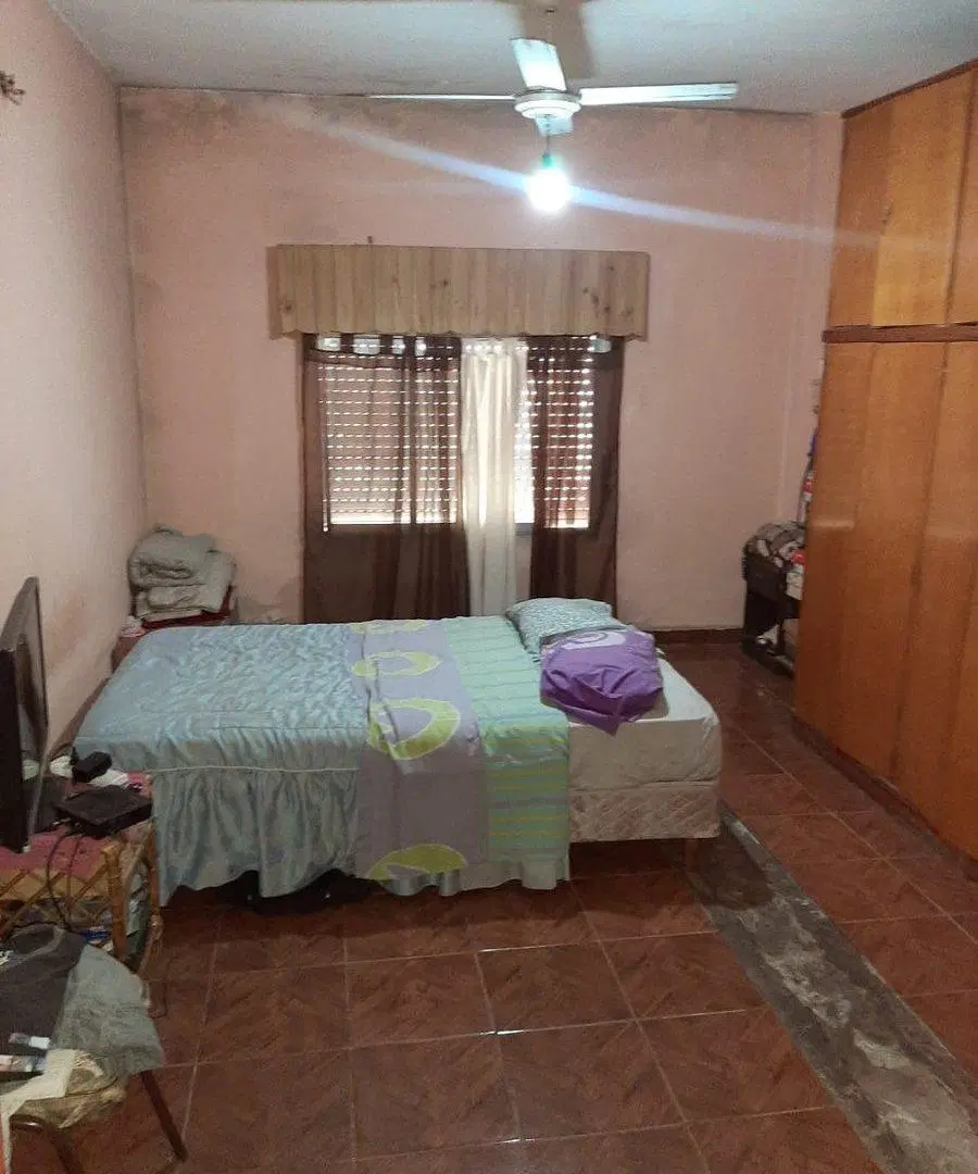 VENTA CASA SOBRE LOTE PROPIO. COCHERA. SAN JUSTO 3