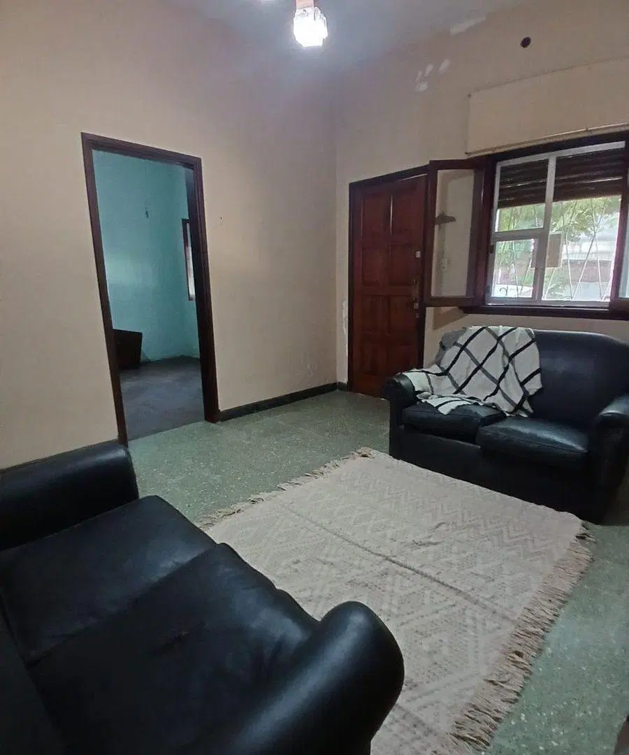 Venta casa 3 AMBIENTES +casita Remedios de Escalda 2