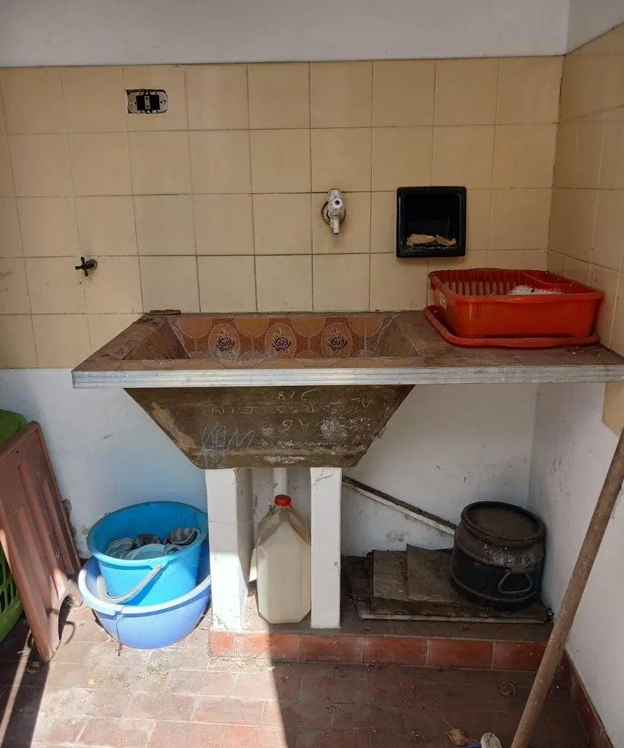 Venta casa 3 AMBIENTES +casita Remedios de Escalda 5