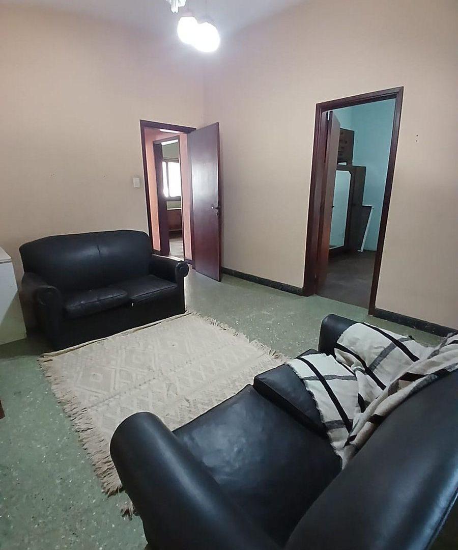 Venta casa 3 AMBIENTES +casita Remedios de Escalda