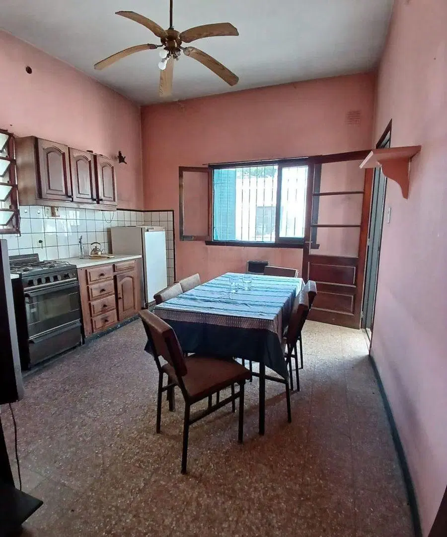 Venta casa 3 AMBIENTES +casita Remedios de Escalda 3