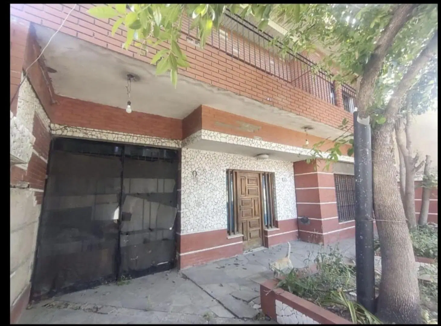 CASA EN VENTA 4 AMBIENTES COCHERA LOMAS DE ZAMORA 5