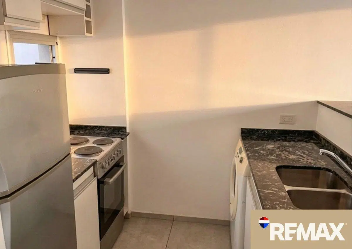 Venta 2 ambientes con balcón Villa del Parque 2