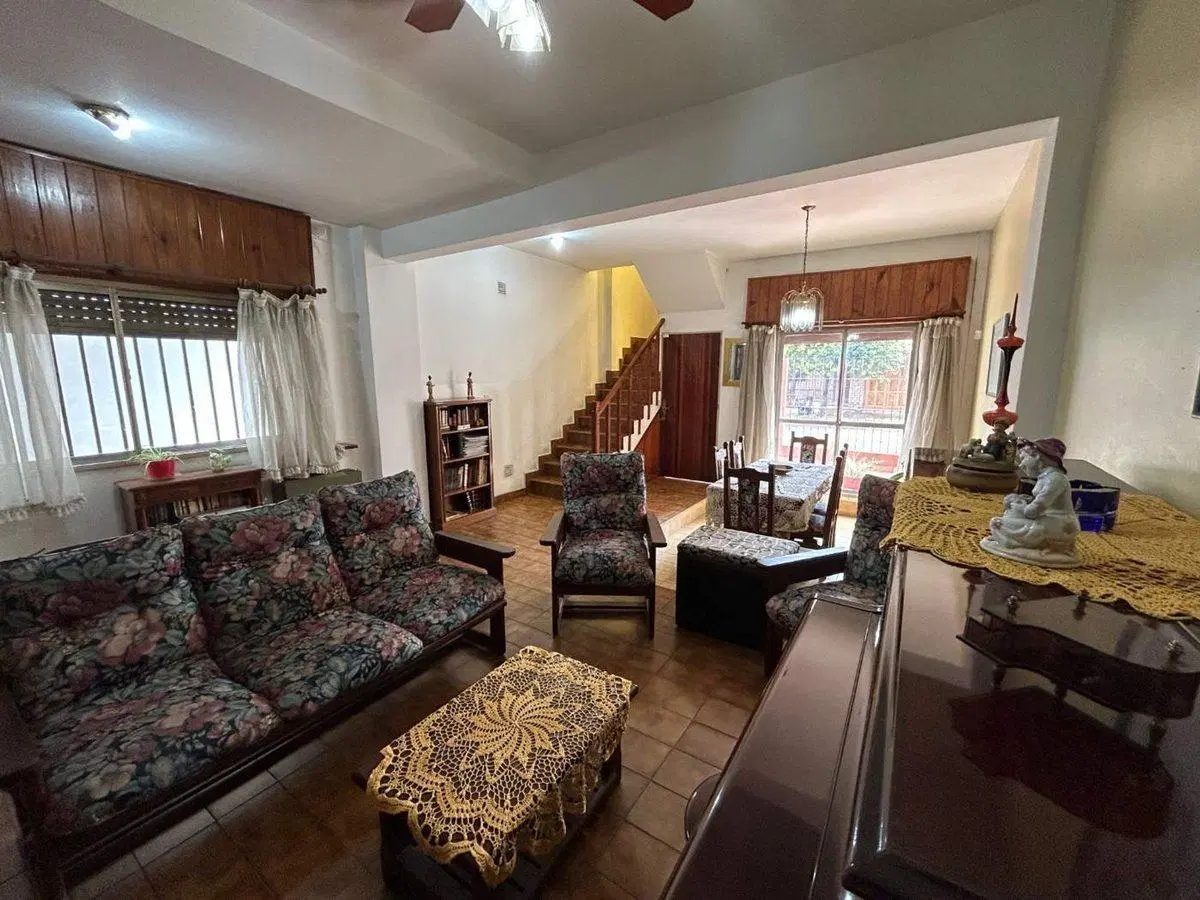 Venta Casa /Casanova/ con quincho y Parrilla 3