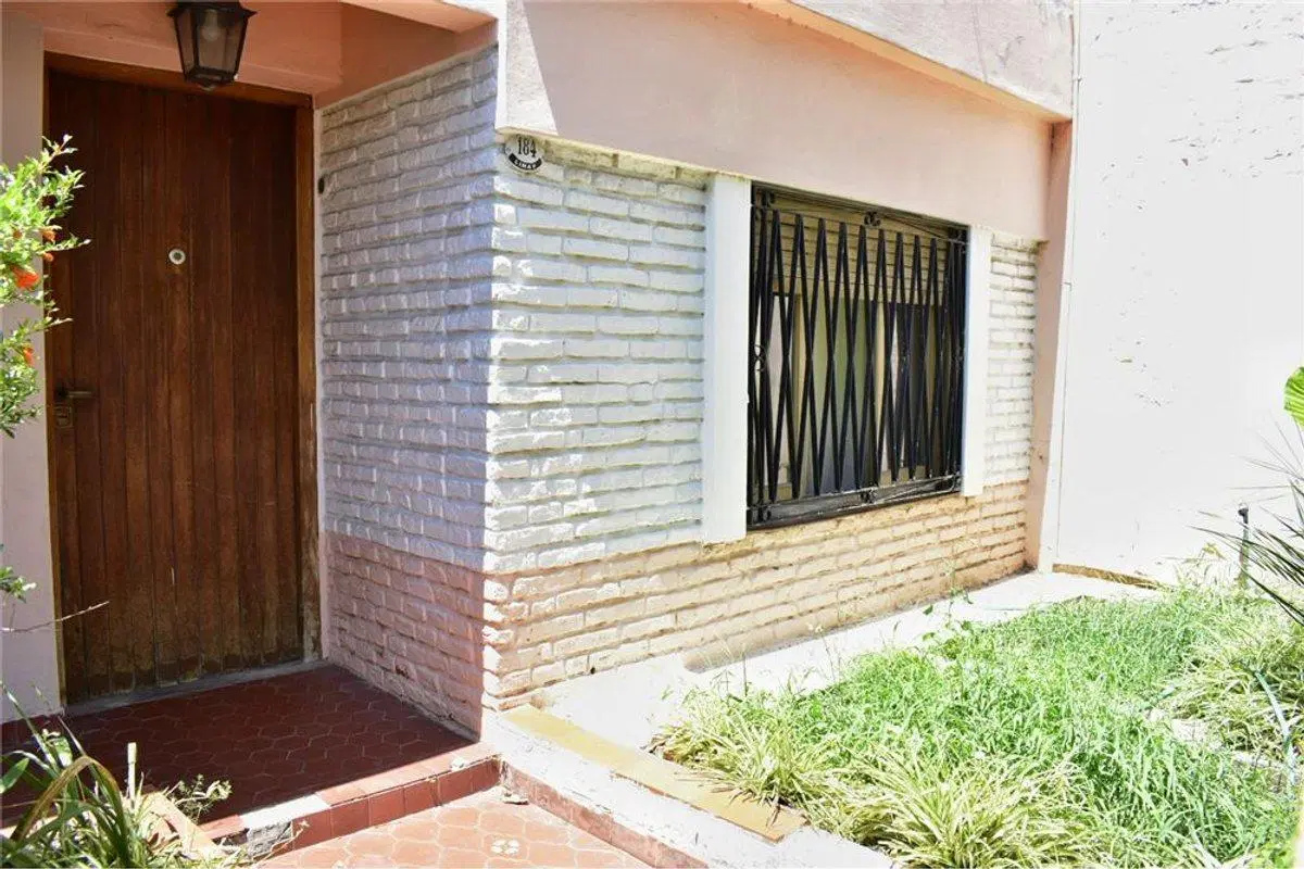 Venta Hermosa Casa 3 Amb en tablada 5