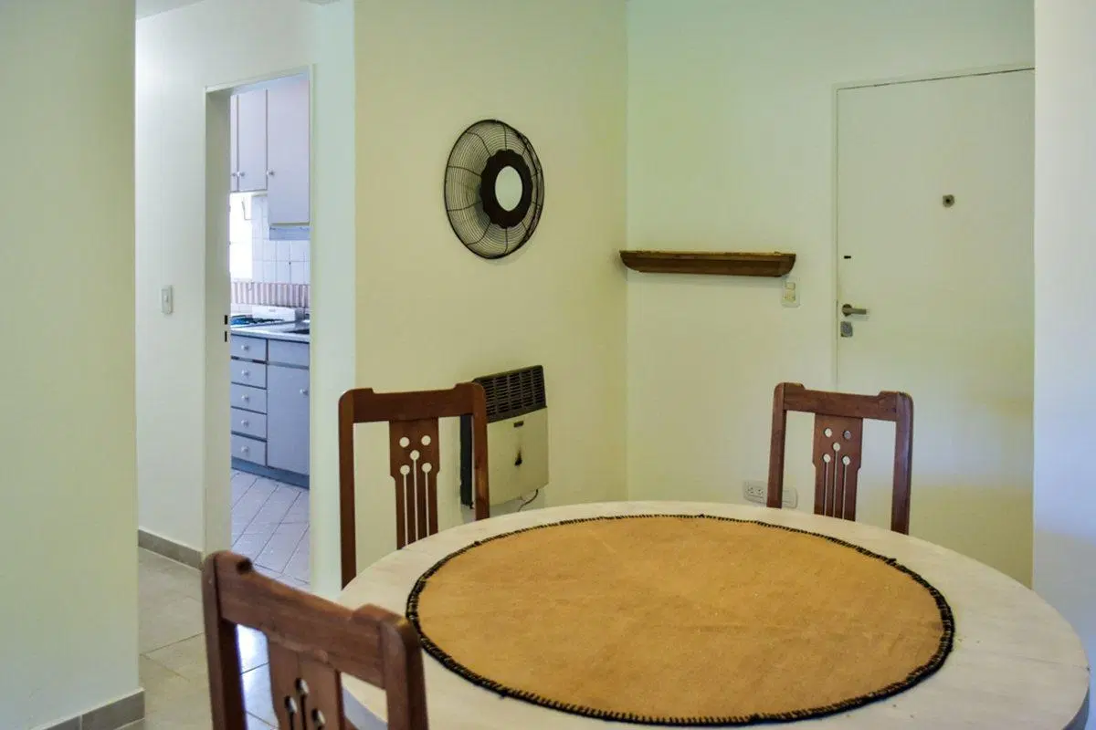 EN VENTA DEPTO 4 AMB CON COCHERA - PALERMO 8