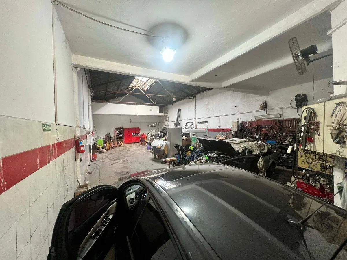 VENTA PH  4amb + Galpón 190m2 cubiertos Barracas 2