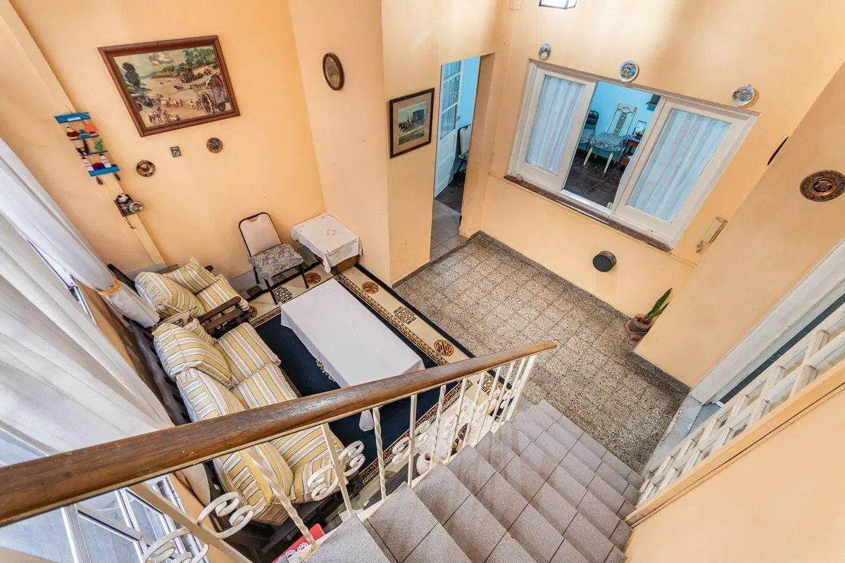 VENTA  PH 4 AMB. TERRAZA-PARRILLA  130 m. V. MITRE 8