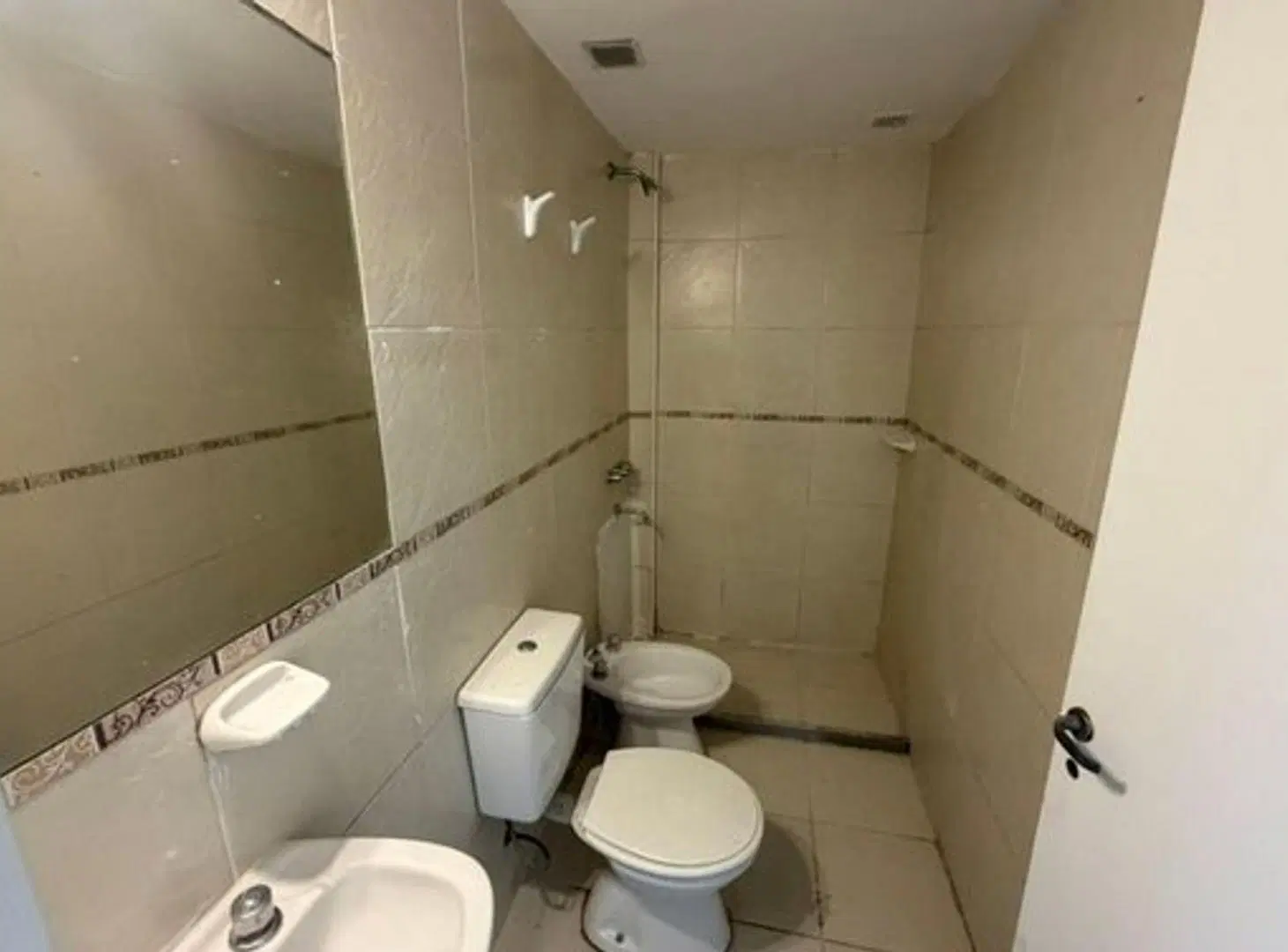 DEPARTAMENTO VENTA 2 AMBIENTES P.B. PATIO COCHERA 2