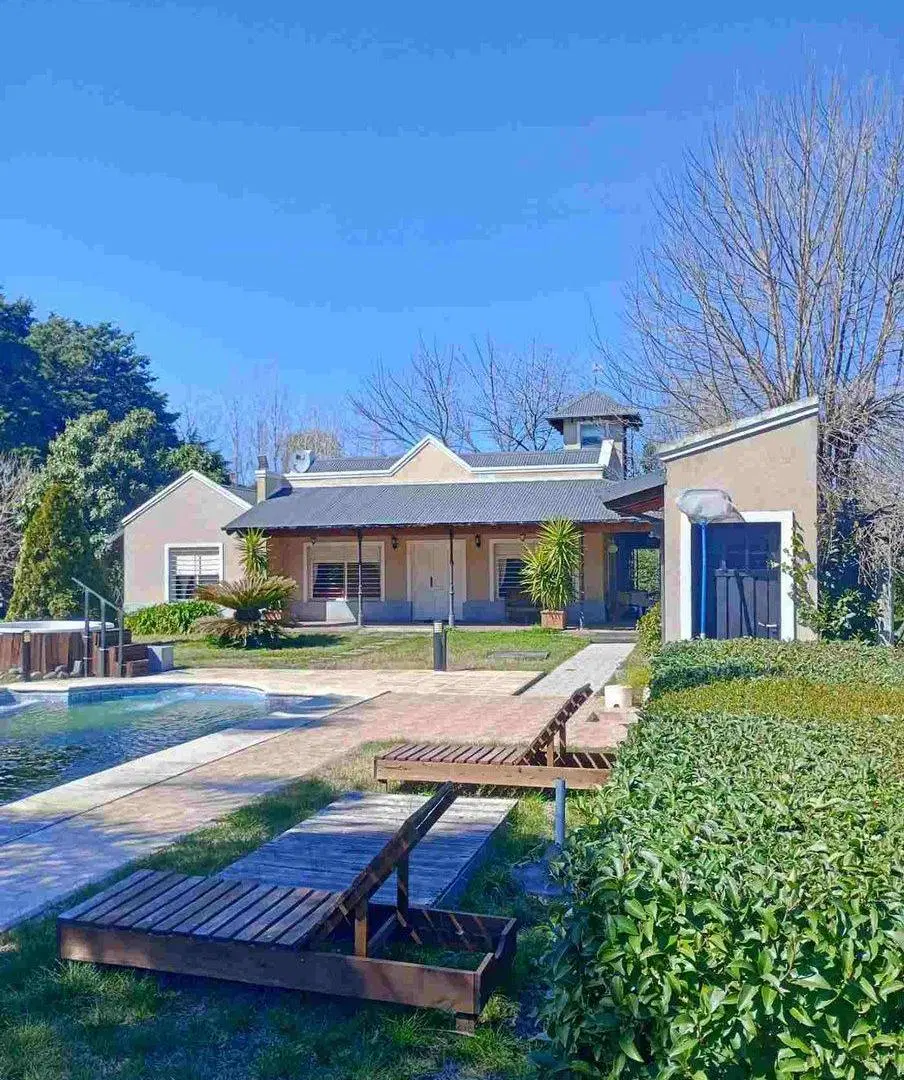 Venta Casa Quinta c/pileta 3Mil MTS2 - EL PATO 4