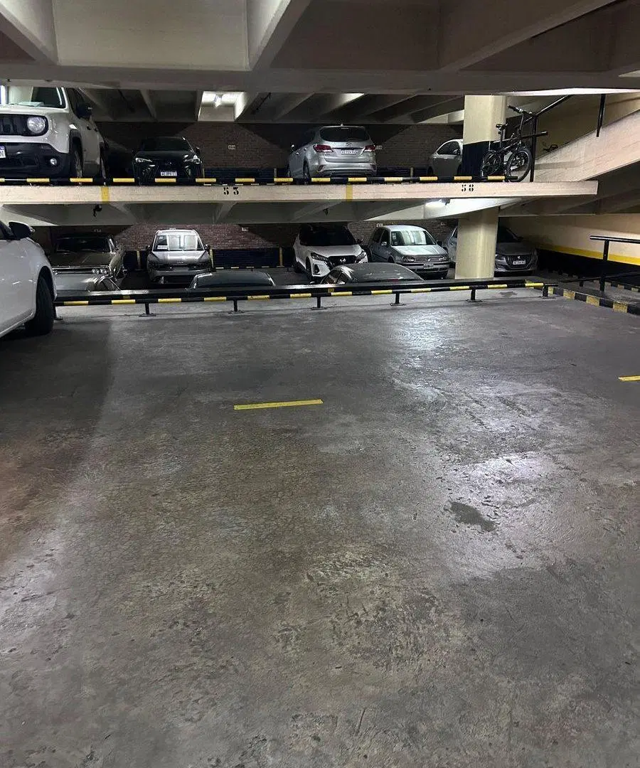 EN VENTA COCHERA EN SAN NICOLÁS 3