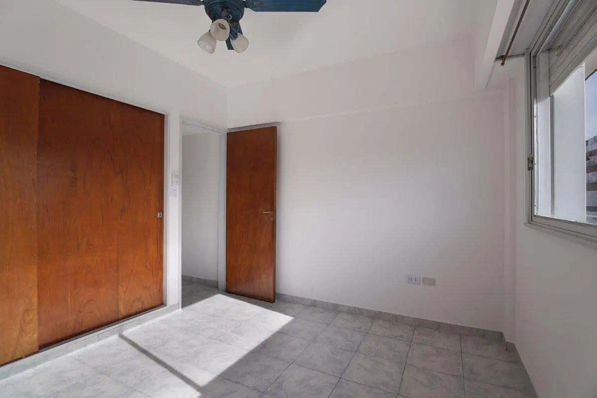 Venta 3 AMB al frente Lum. Villa Gral Mitre A CRED 4