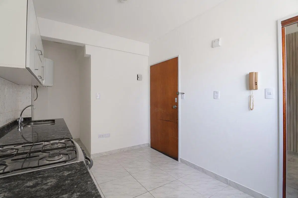 Venta 3 AMB al frente Lum. Villa Gral Mitre A CRED 3