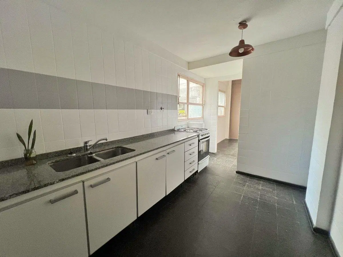 Alquiler 4 ambientes con dependencia Barrio Norte 4