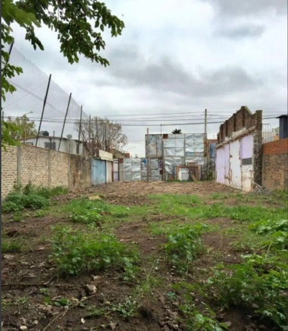 LOTE 350 m2 EN VENTA EN VILLA LUZURIAGA 3