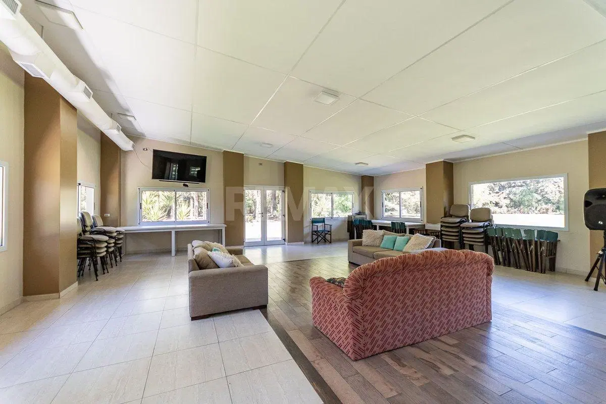 Exclusiva Casa Quinta en 3.59Ha en La Plata ! 5
