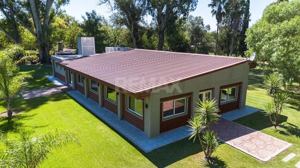 Exclusiva Casa Quinta en 3.59Ha en La Plata ! 4
