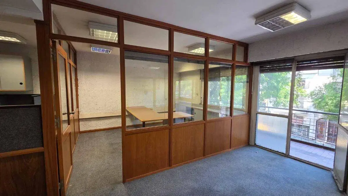 VENTA OFICINAS 2 PISOS 8 COCHERAS DEPÓSITO ALMAGRO 2