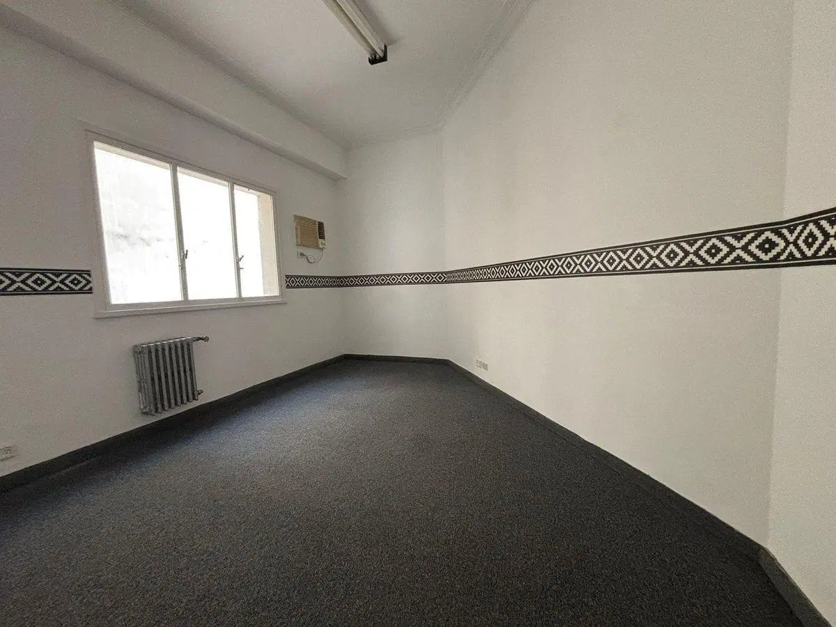 VENTA OFICINA MICROCENTRO 4