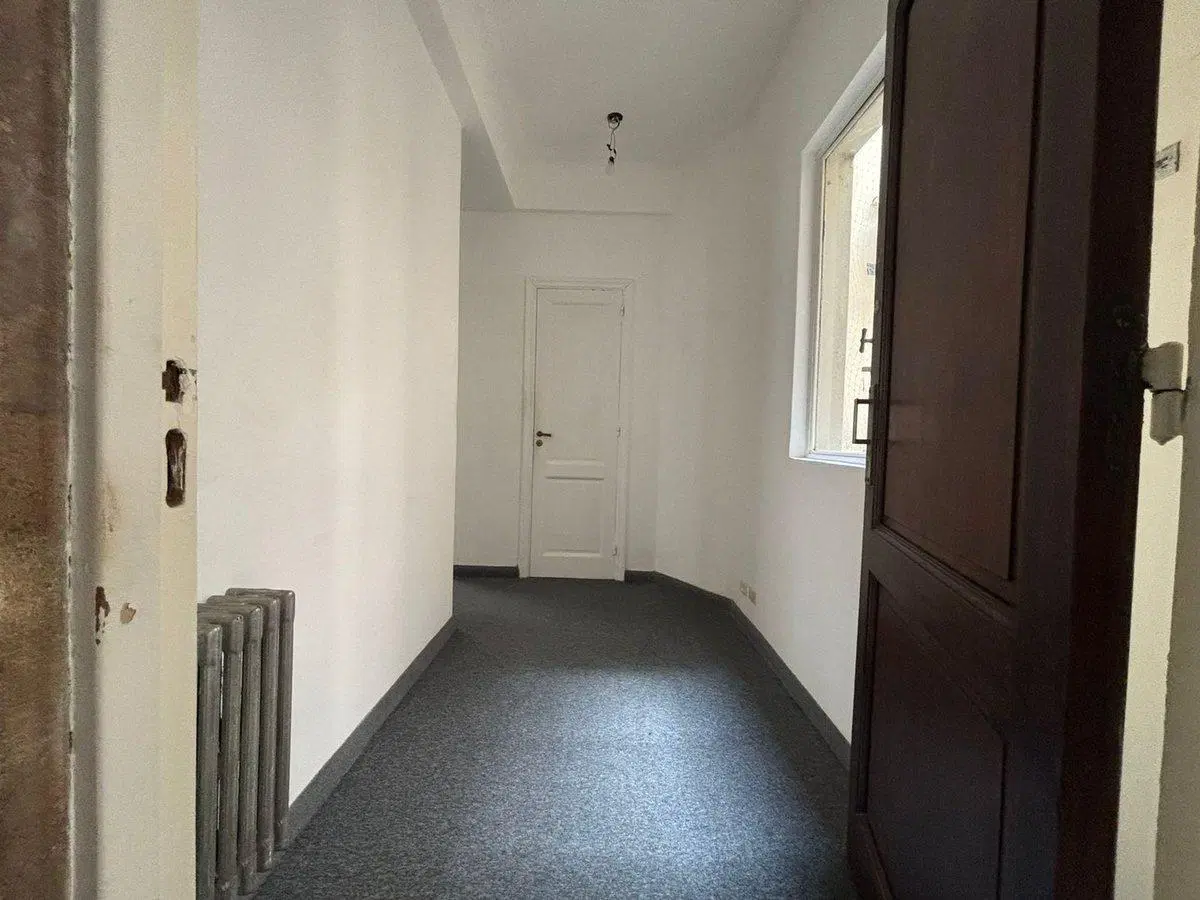 ALQUILER OFICINA MICROCENTRO 5