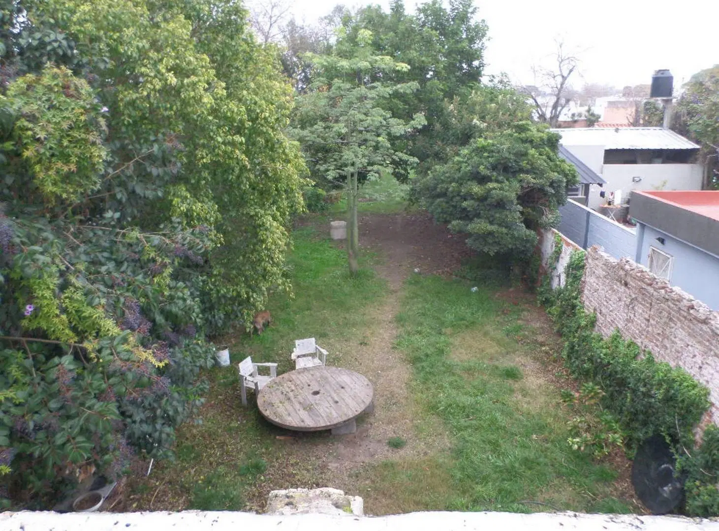 VENTA CASA A REFACCIONAR CON TERRENO 5