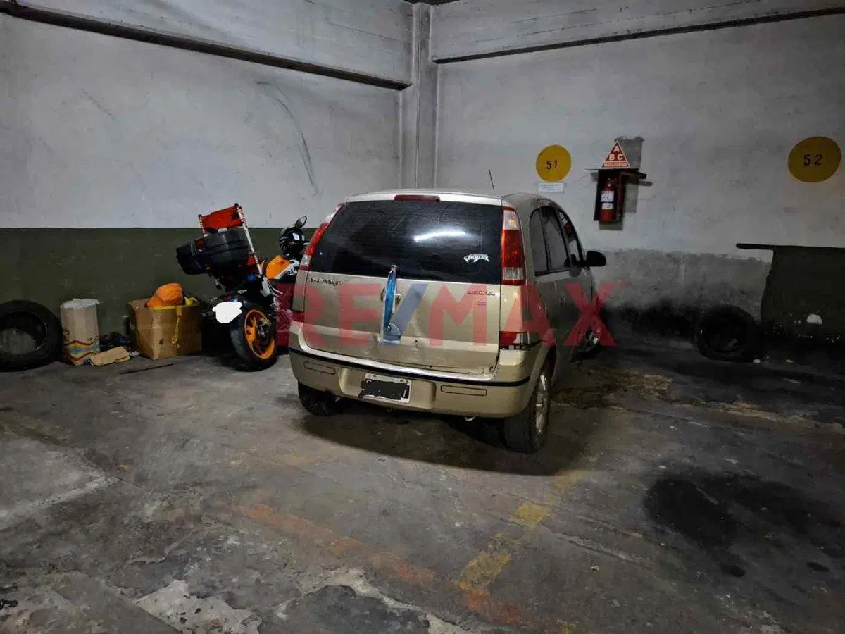 COCHERA EN VENTA BALVANERA 20.99 MTS 4