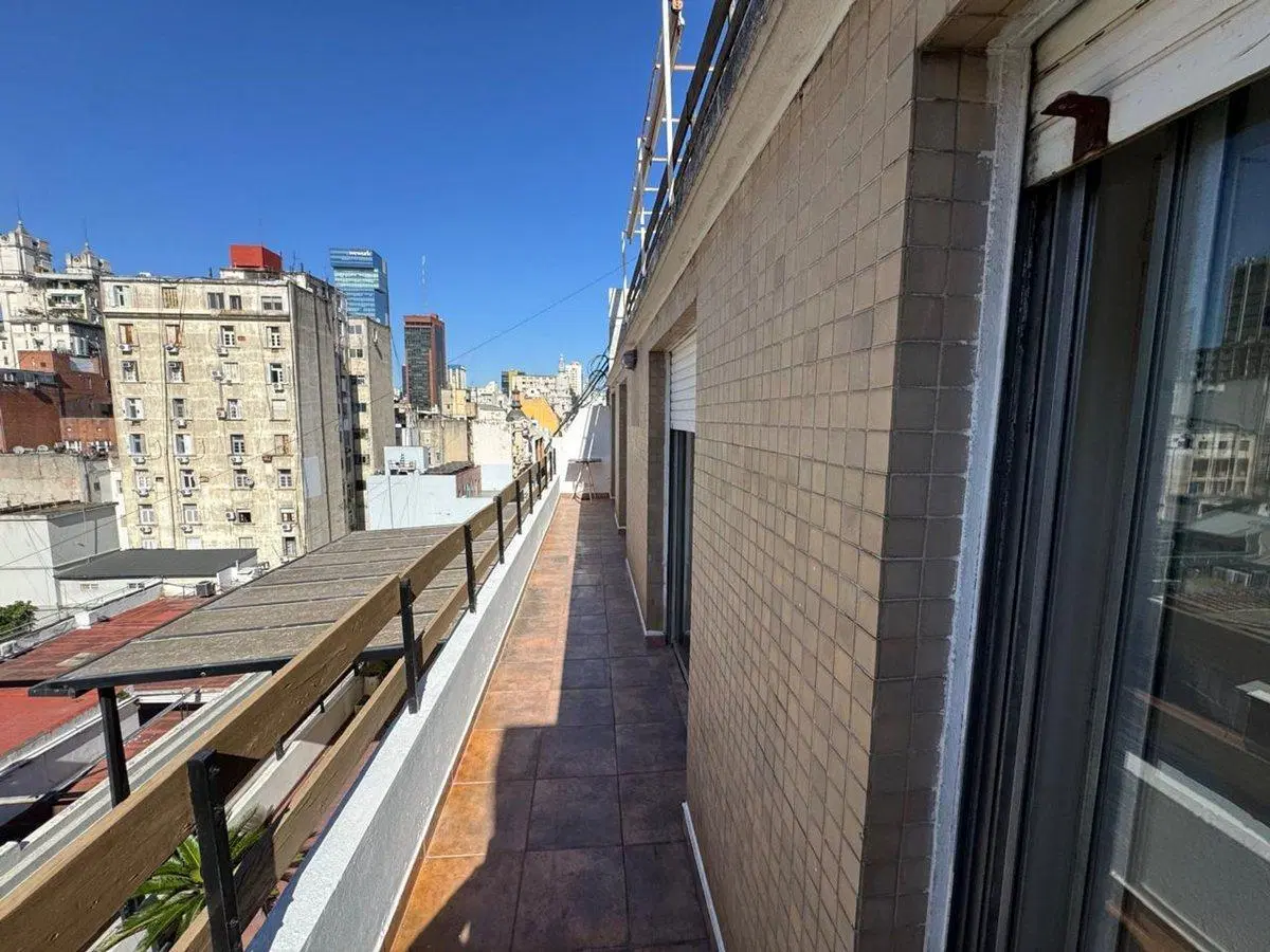 DEPTO 4 AMB EN VENTA EN SAN NICOLÁS CON BALCÓN 4