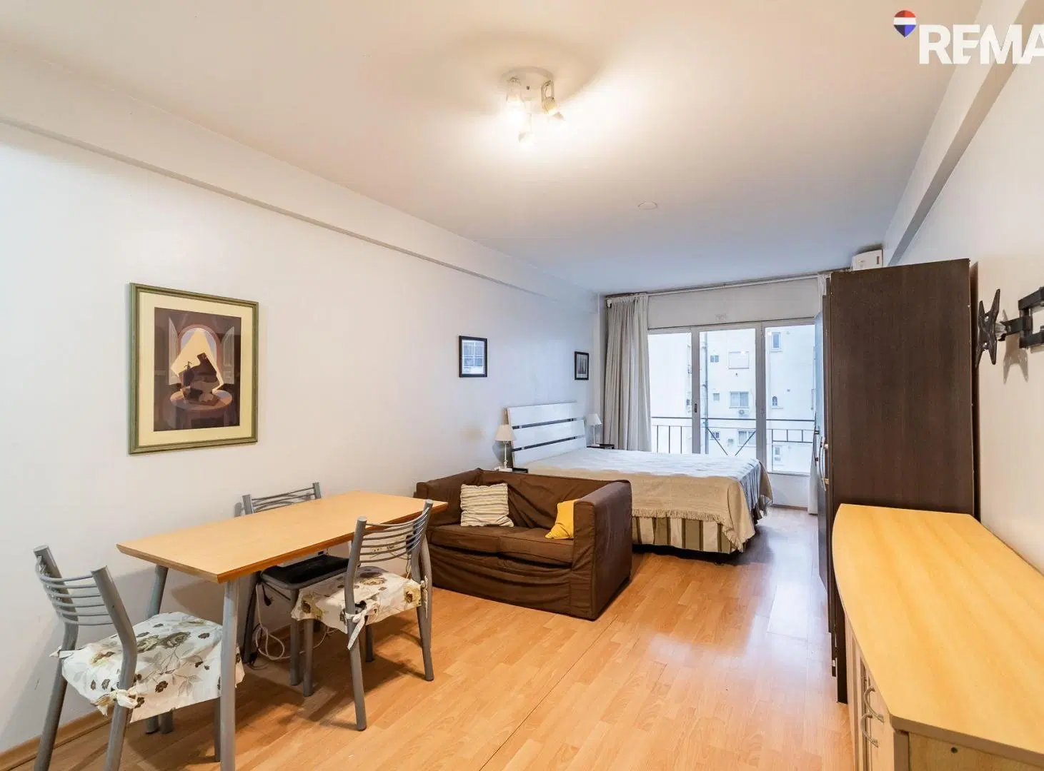 VENTA MONOAMBIENTE CON COCHERA RECOLETA 5