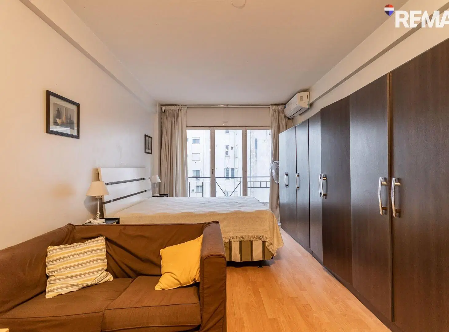 VENTA MONOAMBIENTE CON COCHERA RECOLETA 2